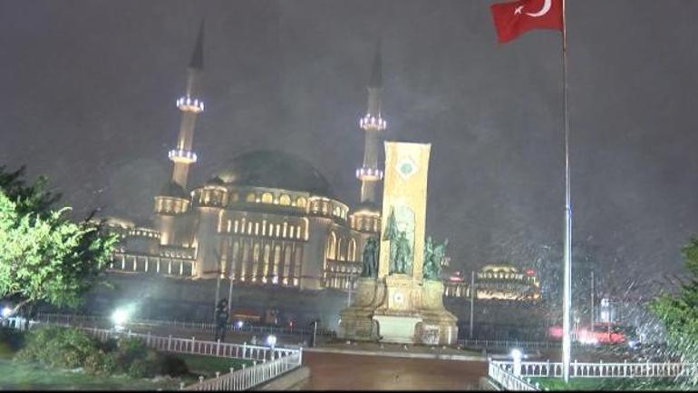 Türkiye kar altında Şehirlerarası yollar kapandı, sürücüler yolda kaldı... İşte yurtta son durum