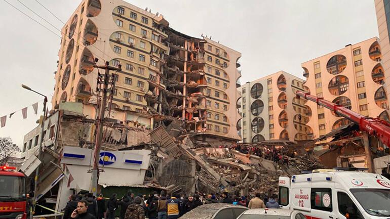 Diyarbakırda deprem anı kamerada