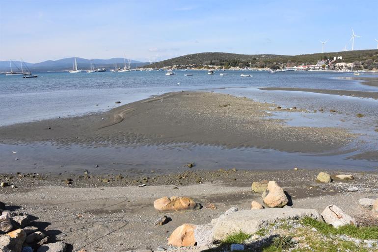 İzmir Seferihisarda deniz suyu 25 metre çekildi Korkulacak bir şey yok