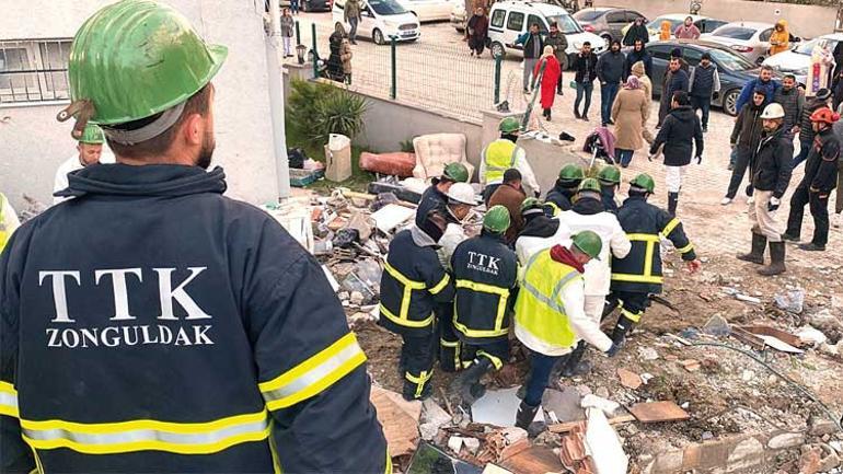Canları pahasına iğneyle kuyu kazıyorlar