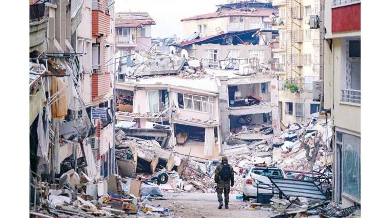 Deprem hukuku: Evi yıkılan hasar gören vatandaşın hakları