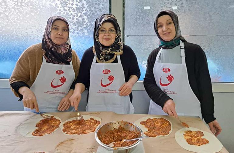 1.5 milyon Euro’luk lahmacun sattılar... Hepsi depremzedelere gitti