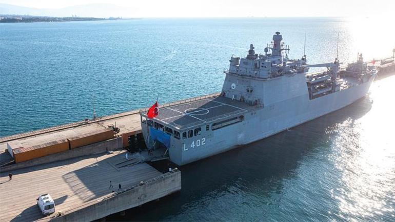 Hürriyet yüzen hastane TCG Bayraktar’da