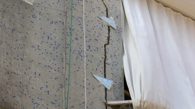 Esenlerde inşaat çalışmasında hasar oluşan binalar mühürlendi