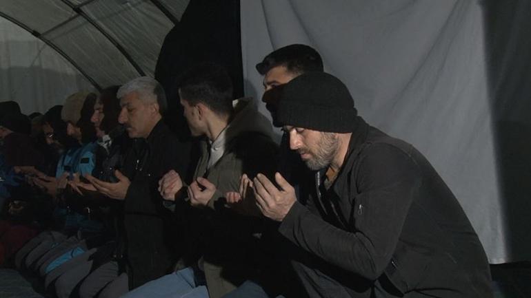 Miraç Kandilinde depremzedeler için dua edildi