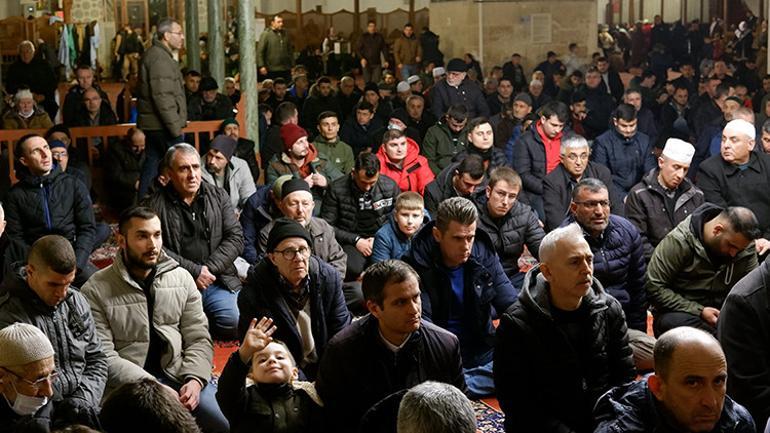 Miraç Kandilinde depremzedeler için dua edildi