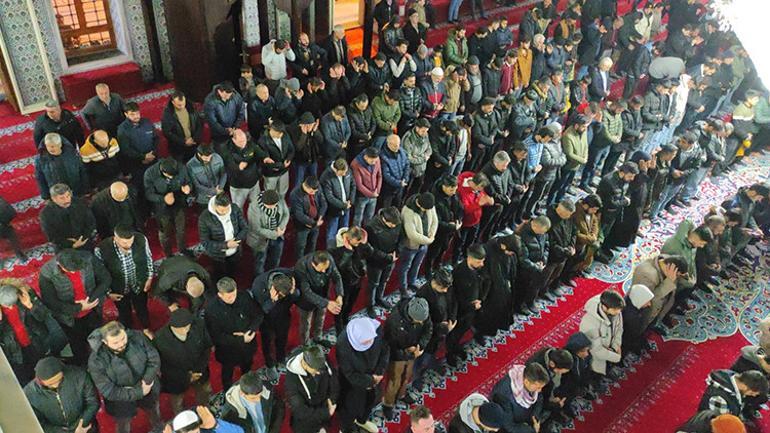 Miraç Kandilinde depremzedeler için dua edildi