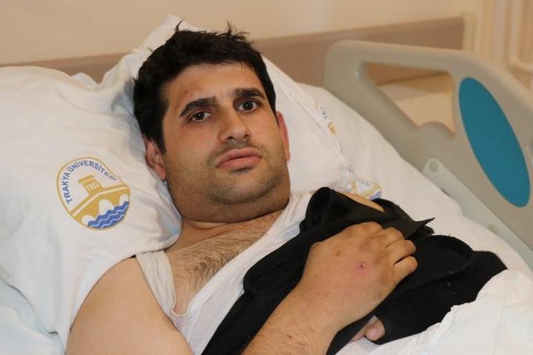Depremzede anne: Taş gelmesin diye çocukları bahçeye fırlattım