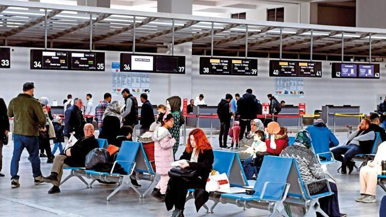 Elveda şehrim... Tahliye uçağında hüzün