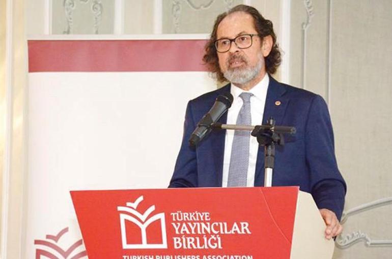 Karanlık günlerde kitaplar ışık olacak