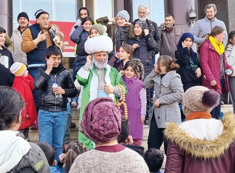 Karanlık günlerde kitaplar ışık olacak