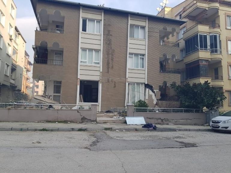 Ailesini depremde kaybetti, e-Devlete girince gözlerine inanamadı Tekrar hayata döndüm