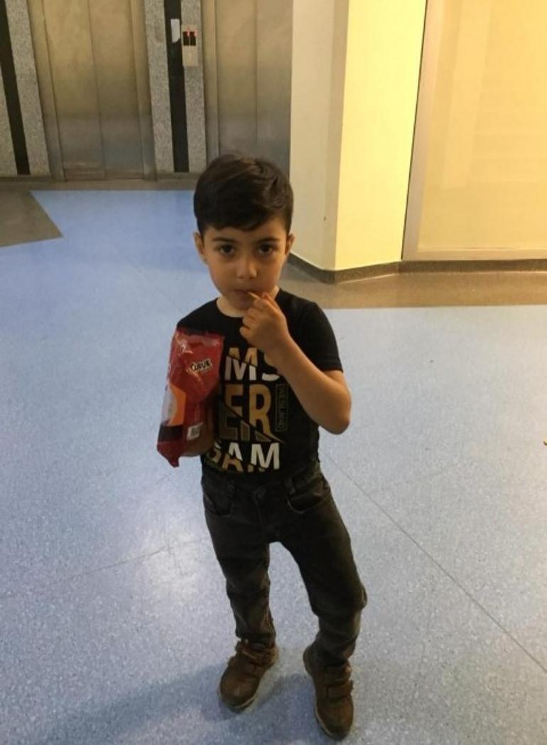 Minibüsün çarptığı 6 yaşındaki Berkay hayatını kaybetti Acılı baba: Evladımın kanı yerde kalmasın