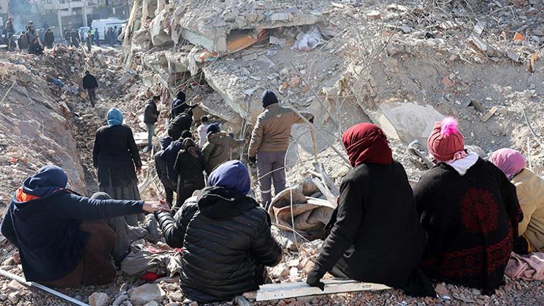 Yeni binalara güvenilebilir mi İTÜ heyeti depremde ön rapor hazırladı
