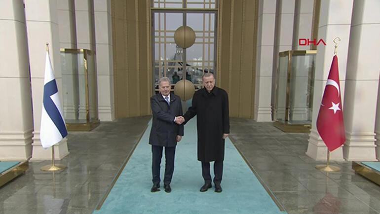 Finlandiya Cumhurbaşkanı Niinistö Ankarada... Cumhurbaşkanı Erdoğan, mevkidaşını resmi törenle karşıladı