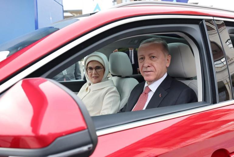 Son dakika... Cumhurbaşkanı Erdoğan ve Emine Erdoğan Toggu teslim aldı