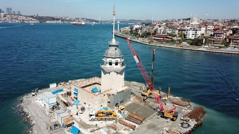 Etrafındaki iskeleler kalktı, Kız Kulesi ortaya çıktı