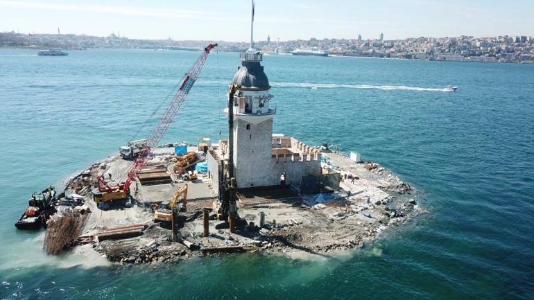 Etrafındaki iskeleler kalktı, Kız Kulesi ortaya çıktı