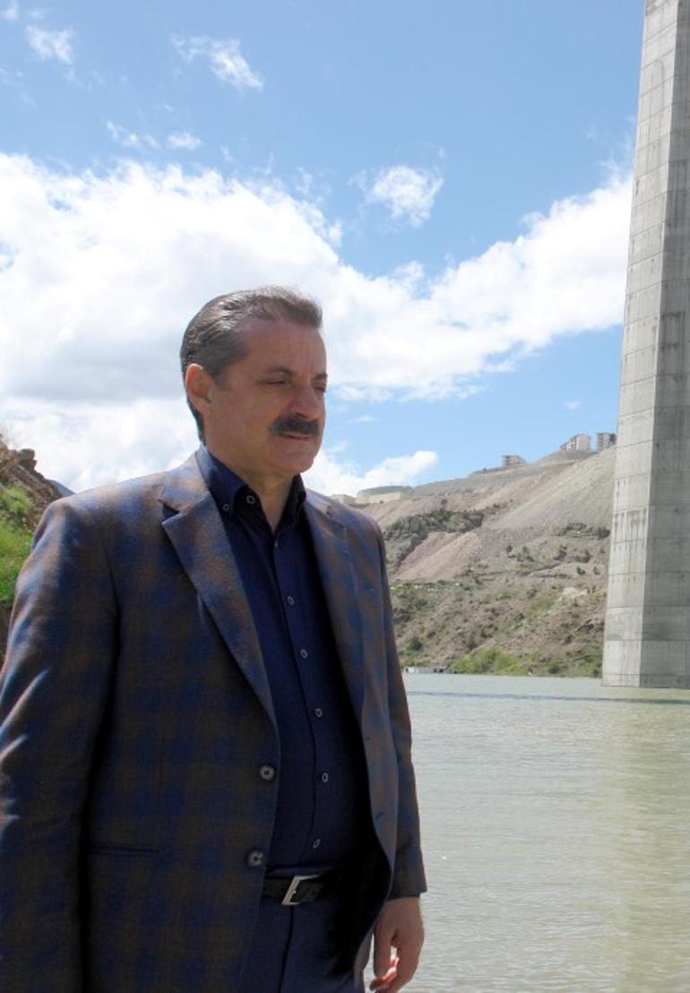 Yusufeli Barajı'nın temelini atan eski bakanın hüzün ve gururu