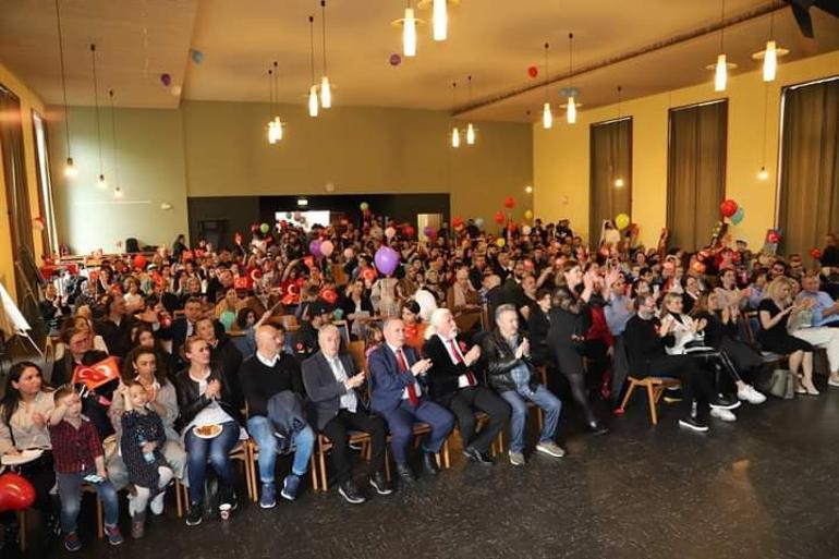 Essen’de de 23 Nisan coşkusu