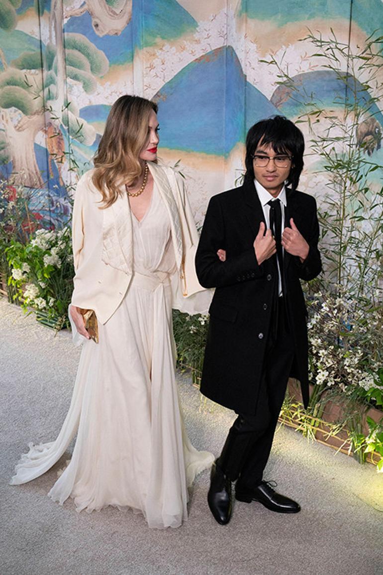 Angelinanın gurur gecesi: Yüzünden gülümsemesi eksik olmadı