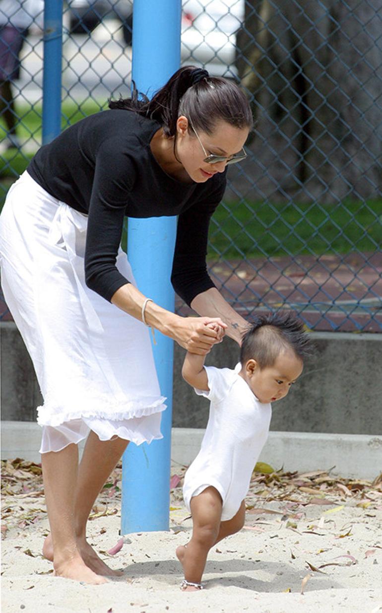 Angelinanın gurur gecesi: Yüzünden gülümsemesi eksik olmadı