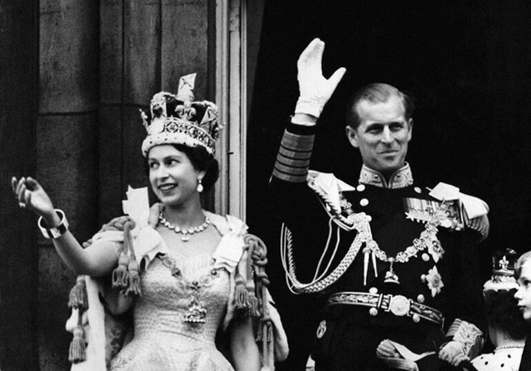 Charles was crowned 54 years ago... Even he learned the incredible detail he carried on his head later.