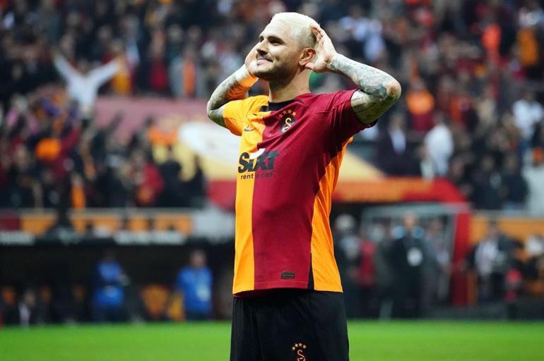 Galatasaray - Başakşehir sonrası şampiyonluk iddiası Kupanın bir ucundan tuttu...