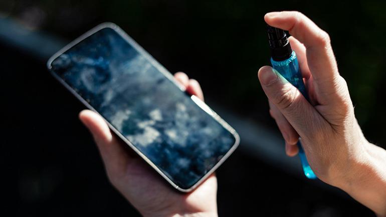 Tuvalette telefon kullananlar dikkat: Bakteri ve virüslerle yaşıyorsunuz Hangi hastalıklara yol açıyor