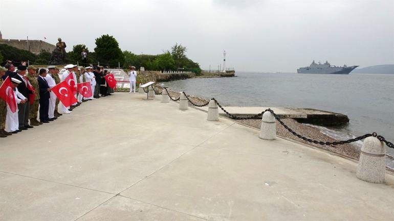 ‘TCG Anadolu’ Çanakkale Boğazı’ndan geçti