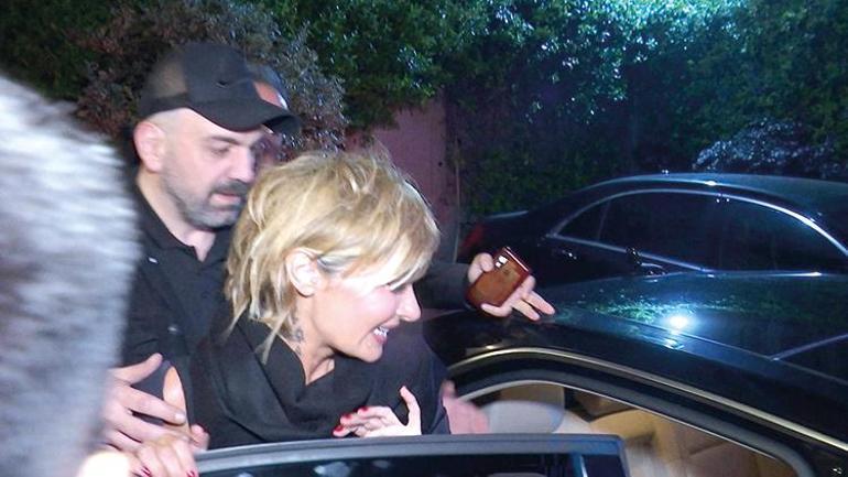 Sıla konserden korumalarla çıktı
