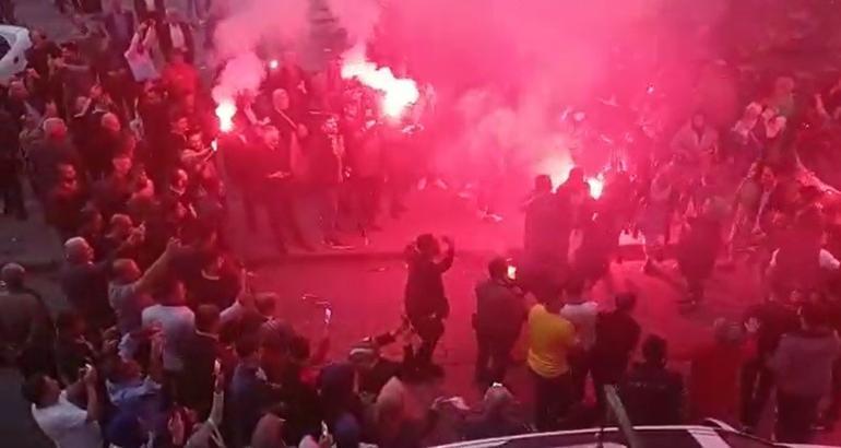 Türkiyenin dört bir yanında seçim kutlamaları başladı