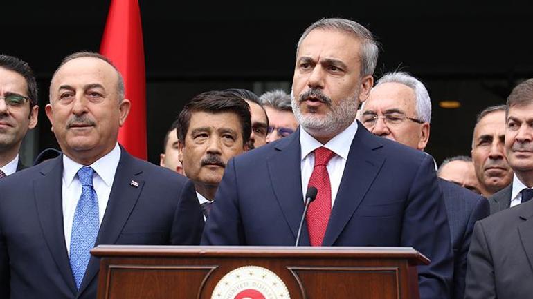 Dışişleri Bakanlığında devir teslim töreni... Bakan Fidan: Şahsıma gösterilen güven için teşekkür ediyorum