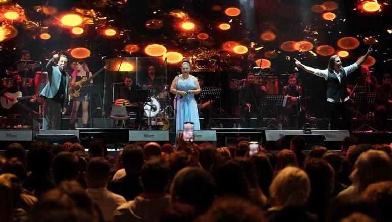 İzel-Çelik- Ercan 90lı yılları yeniden yaşattı