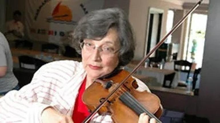 Dünyaca ünlü keman virtüözü, Devlet Sanatçısı Suna Kan hayatını kaybetti