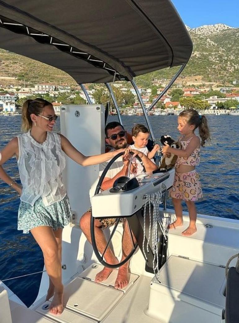 Ailece tekne tatili