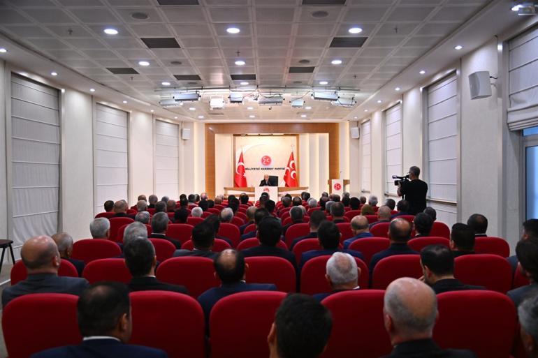 Bahçeliden il başkanlarıyla toplantı