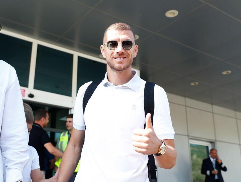 Son Dakika: Fenerbahçe Edin Dzeko transferini KAPa bildirdi İşte yıllık maaşı...
