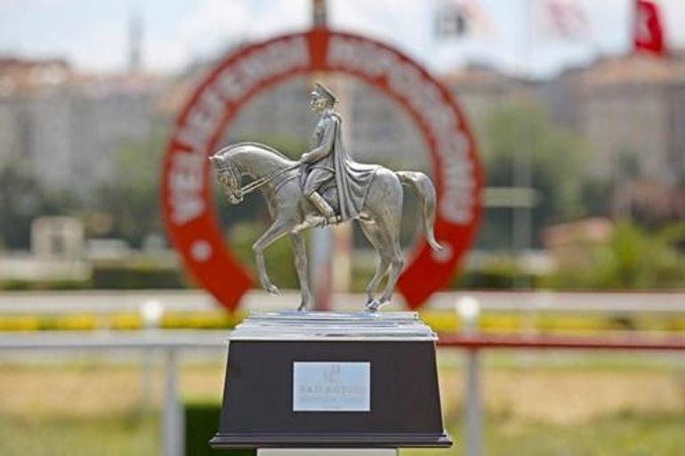 Ve muhteşem atlar Cumhuriyet’in 100. yılında Gazinin huzuruna çıkıyor