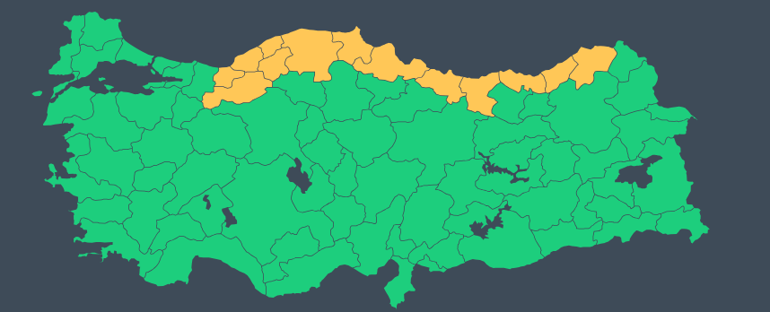 Karadenizi sel vurdu: Dereler taştı, yollar göle döndü... İçişleri Bakanı Yerlikayadan yeni uyarı