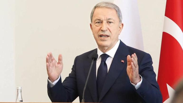 Dönemin Genelkurmay Başkanı Org. Akar alnına silah dayandığı ihanet gecesinin en çarpıcı anını anlattı: ‘Sık ulan şerefsiz’