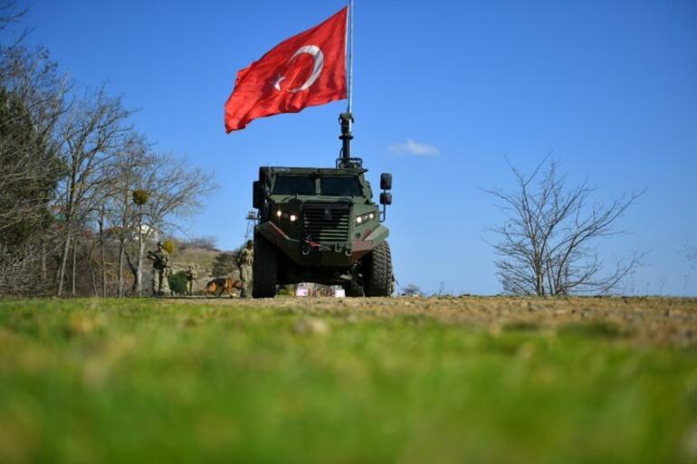 Sınırdan geçmeye çalışan 16sı FETÖ, 3ü PKK mensubu 28 kişi yakalandı