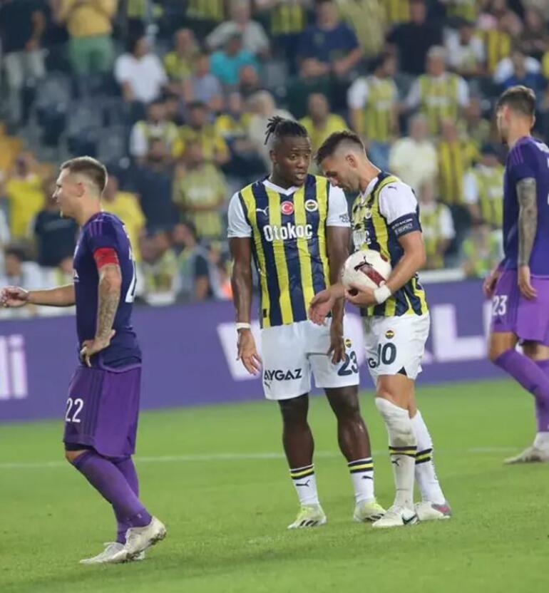 Son Dakika: Kadıköyde Dusan Tadic ile Michy Batshuayi arasında penaltı gerginliği Önce izin vermedi, sonra gönlünü aldı...