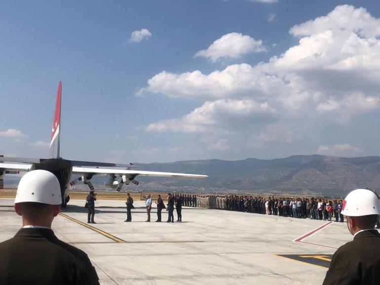 Pençe Kilit şehitlerine acı veda... Gözyaşlarıyla son yolculuklarına uğurlandılar