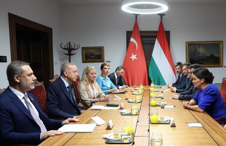 Cumhurbaşkanı Erdoğandan Macaristan’da diplomasi trafiği