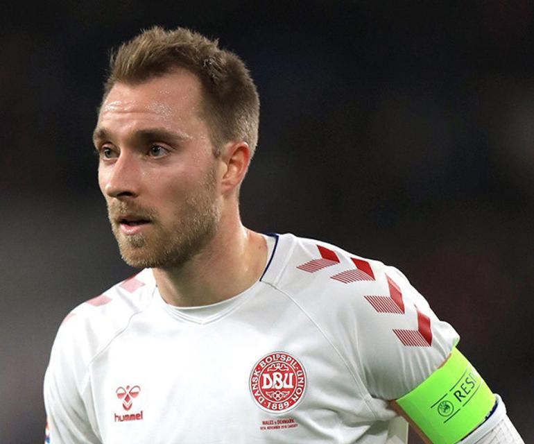 24 yaşındaki futbolcunun maç esnasında kalp krizi geçirmesi kafaları karıştırdı... Ne oluyor bu gençlere? Sporcularda görülen normalden farklı