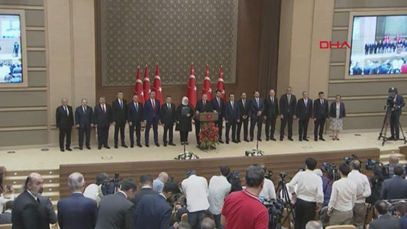 Cumhurbaşkanı Erdoğan yeni kabineyi açıkladı