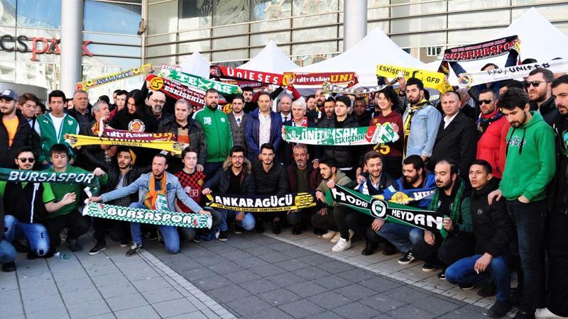 Eren Ve Mert Turgut Siyah Tisortle Anilacak Son Dakika Spor Haberleri