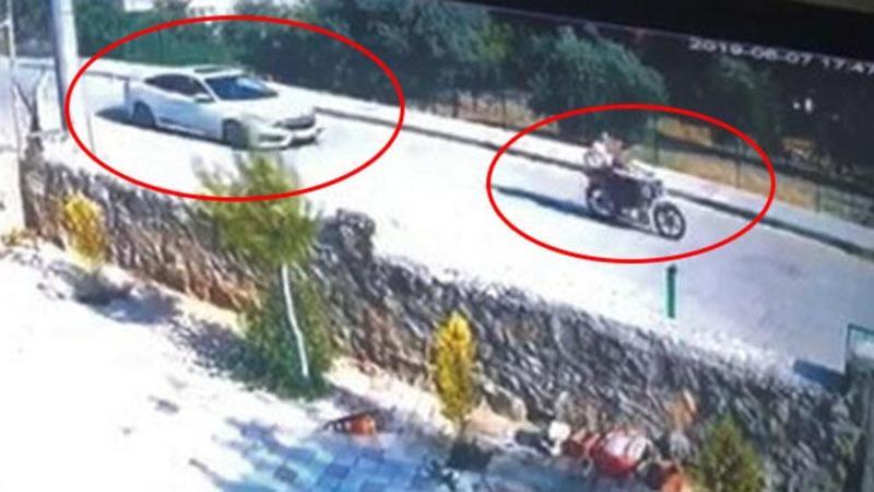 Motosikletli çocukları otomobiliyle 4 kilometre kovalayıp çarptı