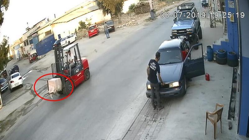Çaldıkları kasayı forkliftle taşıyan soyguncular yakalandı
